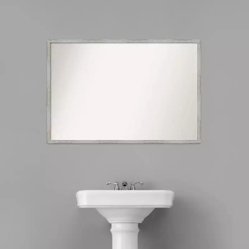 Miroir mural de salle de bain étroit en bois blanc