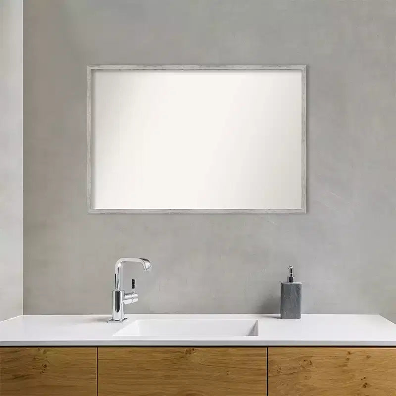 Miroir mural de salle de bain étroit en bois blanc