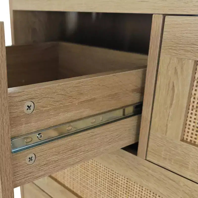 Meuble de rangement moderne en rotin