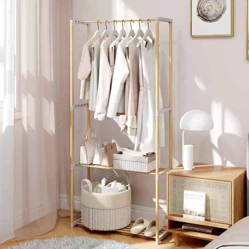 Porte-vêtements en pin