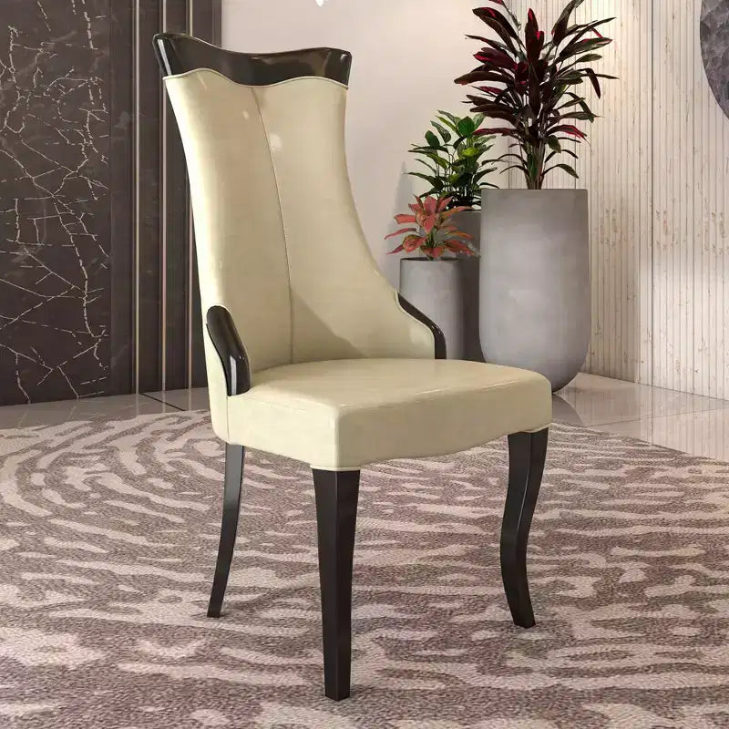 Chaise de salle à manger à dossier haut