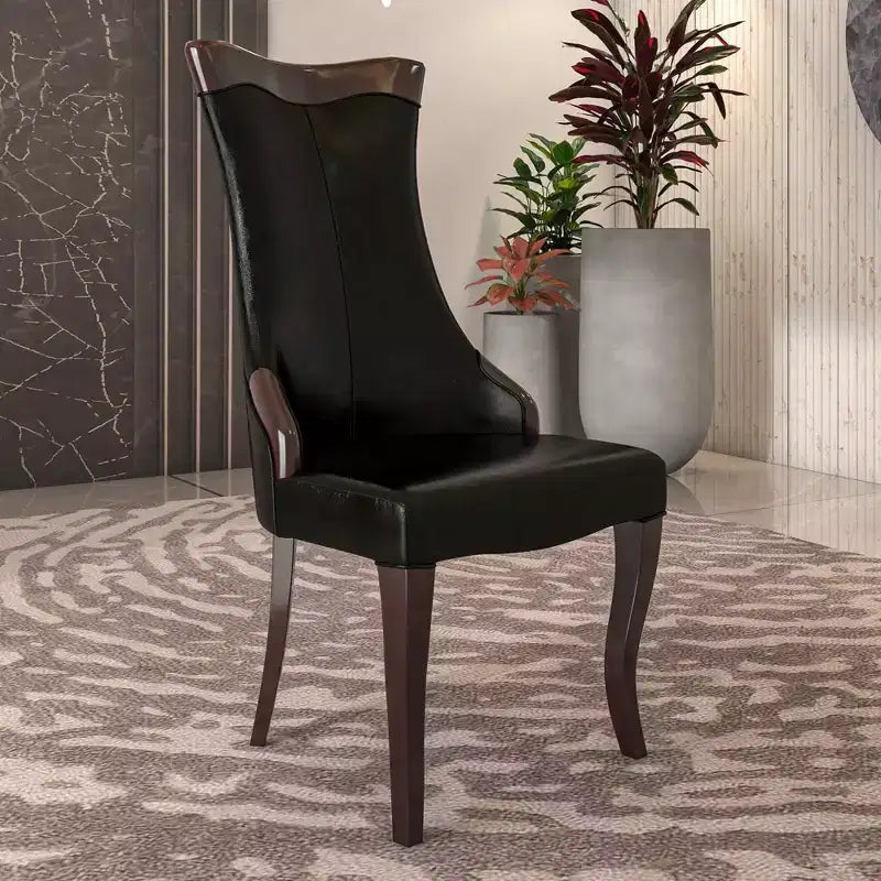 Chaise de salle à manger à dossier haut